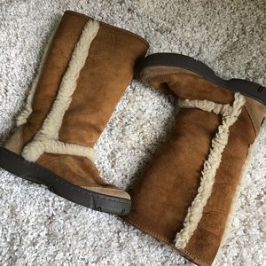 UGG Sundance boots